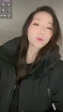 baobaomiqi linger online show from 11/02/25, 02:36