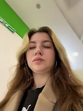 Snapshot of MayaMystic chatting on 01/11/25, 08:00 MayaMystic online show from 01/11/25, 08:00