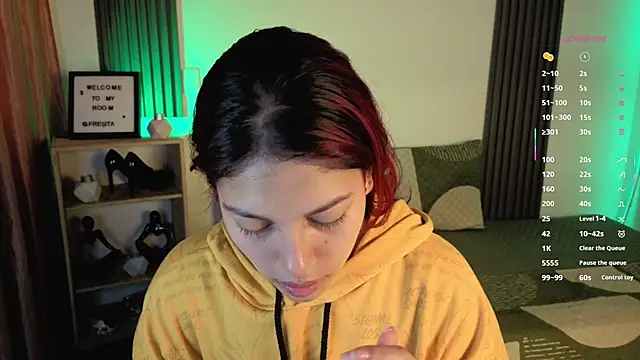 Fresita Rosita online show from 09/24/25, 12:19