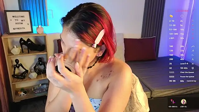 Fresita Rosita online show from 10/18/25, 12:50