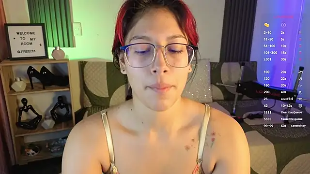 Fresita Rosita online show from 10/24/25, 12:23