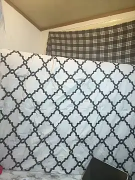 Snapshot of KarmaXblayze chatting on 12/28/24, 08:26 KarmaXblayze online show from 12/28/24, 08:26