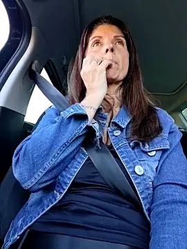 sansan2411 online show from 10/18/25, 02:07