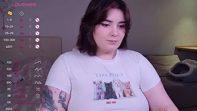 YumiYammy online show from 11/23/25, 02:50