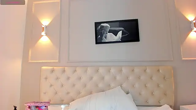 anniemartinezz online show from 12/19/24, 12:45