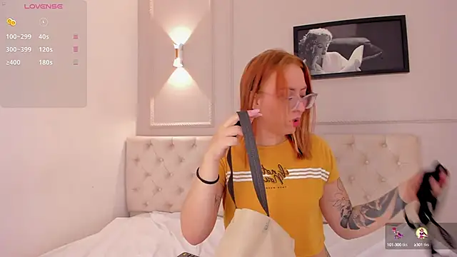 anniemartinezz online show from 02/06/25, 11:43