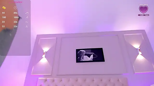 anniemartinezz online show from 03/21/25, 11:44