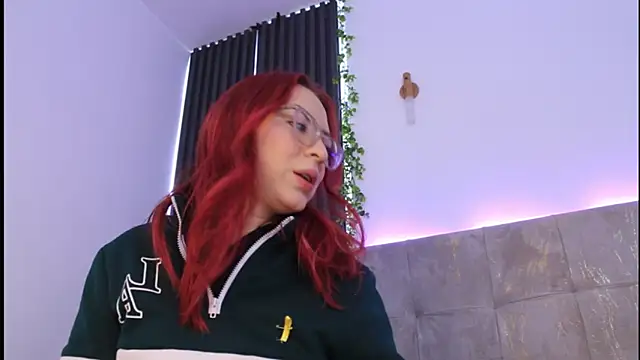 anniemartinezz online show from 09/19/25, 12:50