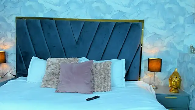 Snapshot of AinaraJimenez chatting on 01/31/25, 03:30 AinaraJimenez online show from 01/31/25, 03:30