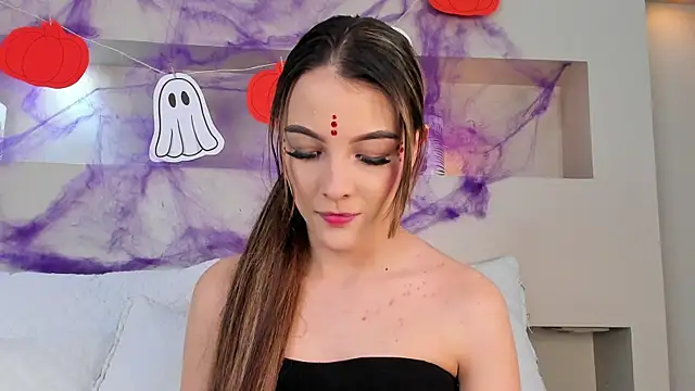 KendalPrince online show from 10/31/25, 05:08