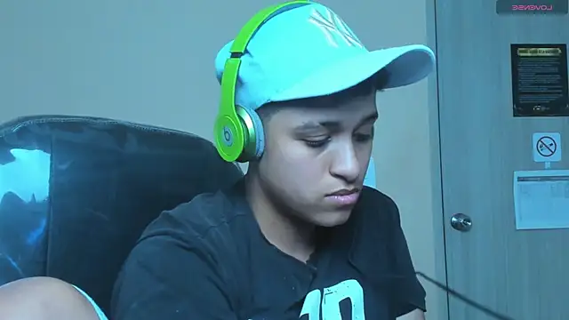 Dominick jones online show from 11/11/25, 04:45