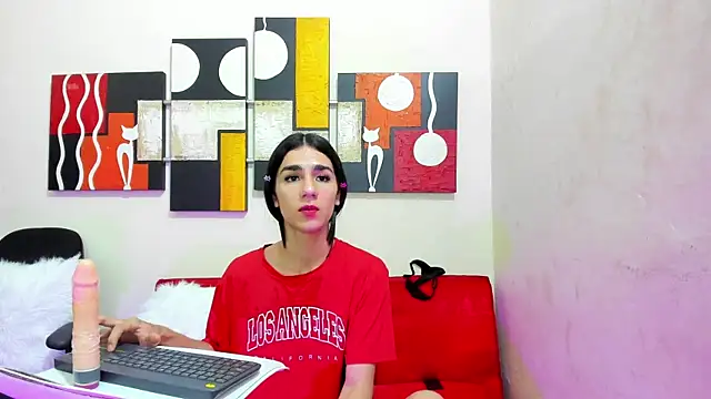 Snapshot of Mariana_16_ chatting on 02/13/25, 11:15 Mariana 16 online show from 02/13/25, 11:15