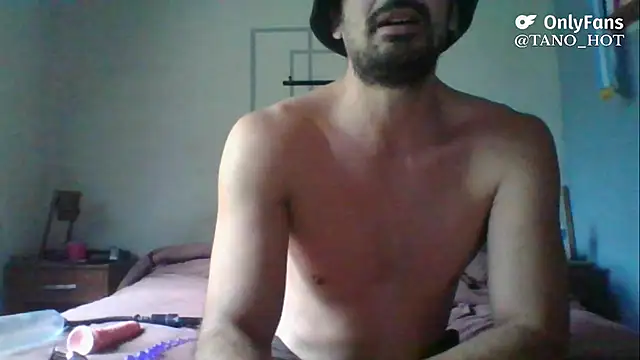 italianbighorse22 online show from 10/16/25, 08:21