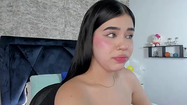 Snapshot of Lily_Woodz chatting on 09/22/25, 07:49 Lily Woodz online show from 09/22/25, 07:49