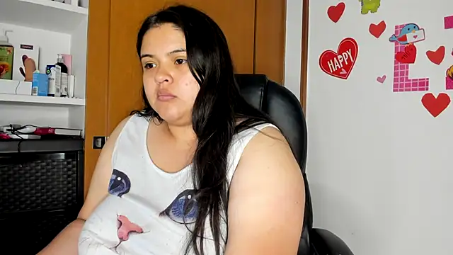 Snapshot of lizzie_c chatting on 02/19/25, 08:20 lizzie c online show from 02/19/25, 08:20
