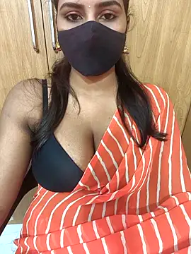 Snapshot of Mee_Neeharika chatting on 10/25/25, 08:00 Mee Neeharika online show from 10/25/25, 08:00