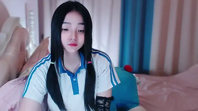 Snapshot of xiao-xiao-D chatting on 10/12/25, 04:44 xiao-xiao-D online show from 10/12/25, 04:44