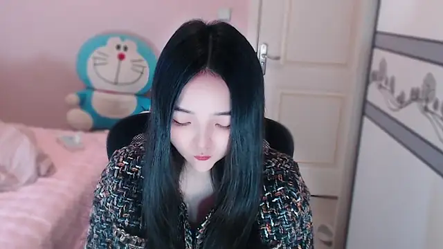 Snapshot of xiao-xiao-D chatting on 10/28/25, 08:29 xiao-xiao-D online show from 10/28/25, 08:29