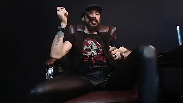 Snapshot of AxelColton chatting on 02/14/25, 06:12 AxelColton online show from 02/14/25, 06:12