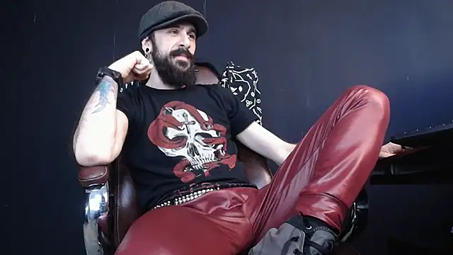 Snapshot of AxelColton chatting on 03/07/25, 05:40 AxelColton online show from 03/07/25, 05:40