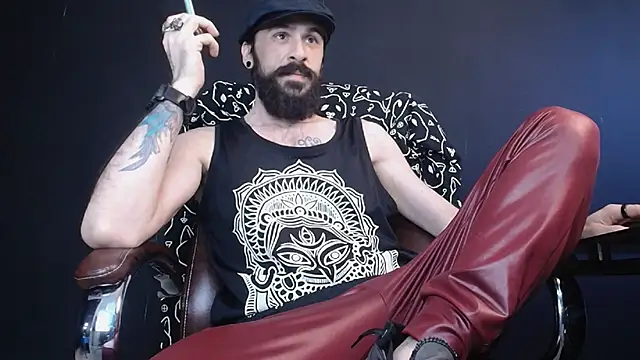 Snapshot of AxelColton chatting on 03/09/25, 12:53 AxelColton online show from 03/09/25, 12:53