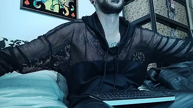 Snapshot of AxelColton chatting on 10/03/25, 11:29 AxelColton online show from 10/03/25, 11:29
