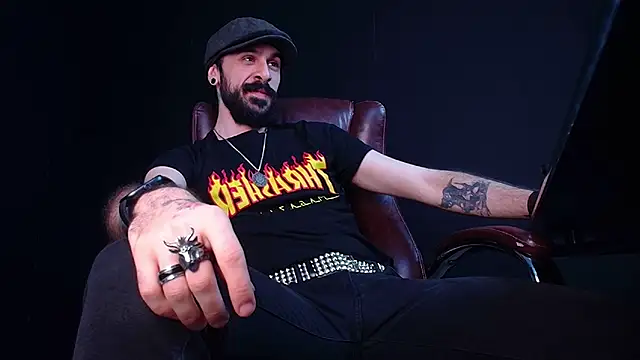 AxelColton online show from 12/05/25, 06:22