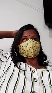 Tamil Sanjana  online show from 01/05/25, 12:21