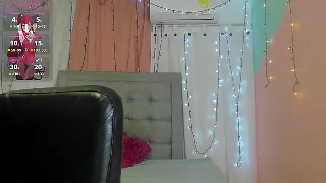 Snapshot of dani-lue chatting on 01/04/25, 11:54 dani-lue online show from 01/04/25, 11:54