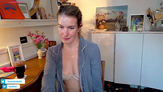 MissTheaCamille online show from 11/02/25, 09:28