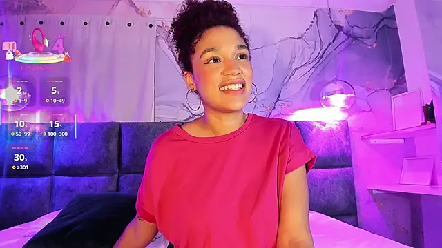 Snapshot of loladupont chatting on 03/18/25, 11:41 loladupont online show from 03/18/25, 11:41