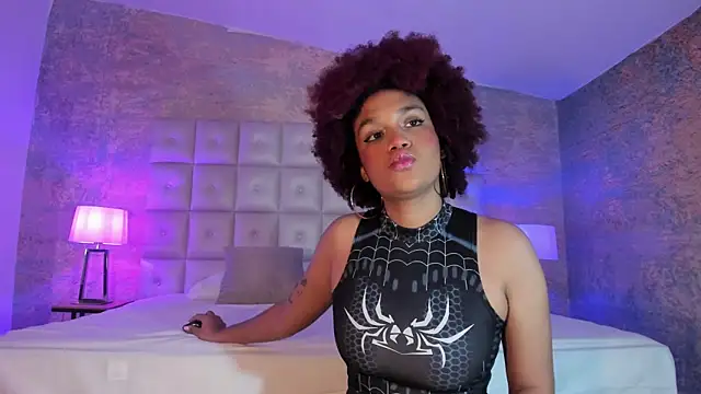 loladupont online show from 11/17/25, 03:01