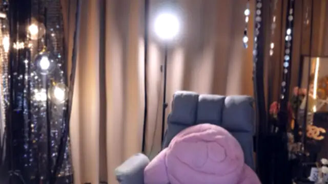 zhdhdbdkx online show from 10/09/25, 03:54