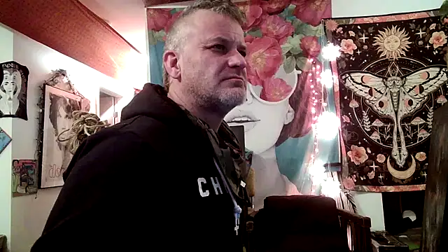 SilverandFox online show from 01/08/25, 06:31