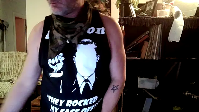 SilverandFox online show from 01/14/25, 07:17