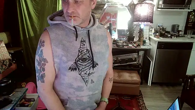 SilverandFox online show from 03/18/25, 08:58