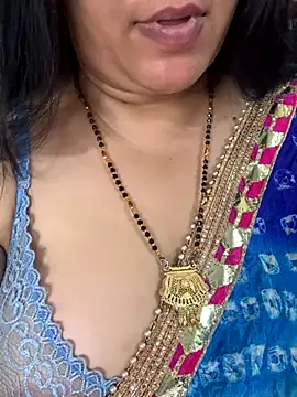 FlatVincy4 online show from 10/17/25, 04:31