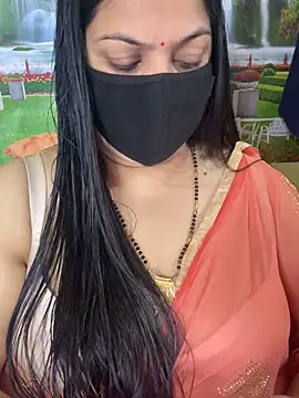 FlatVincy4 online show from 11/02/25, 04:37