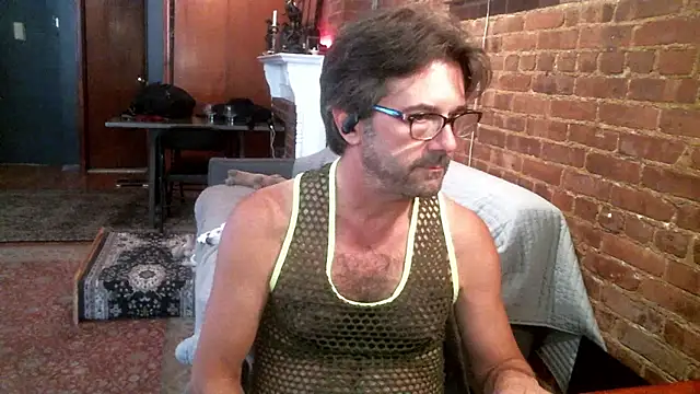 Johnny Bottoms online show from 10/19/25, 05:24