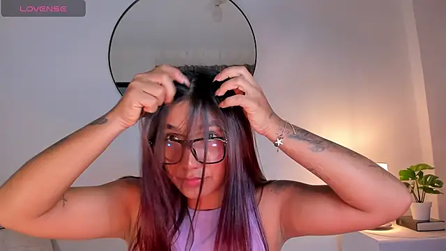 martina roldam online show from 02/25/25, 08:36