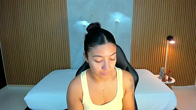 martina roldam online show from 11/07/25, 11:05