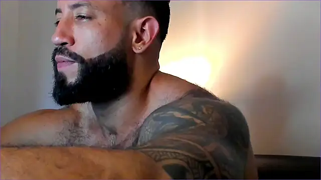 BradLeon  online show from 10/15/25, 01:00