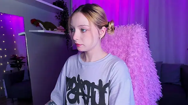 Snapshot of forget_me_not_eve chatting on 01/20/25, 08:30 forget me not eve online show from 01/20/25, 08:30