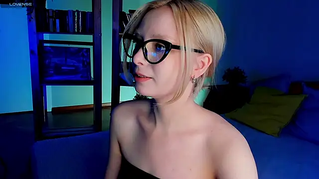 Snapshot of forget_me_not_eve chatting on 03/15/25, 08:37 forget me not eve online show from 03/15/25, 08:37