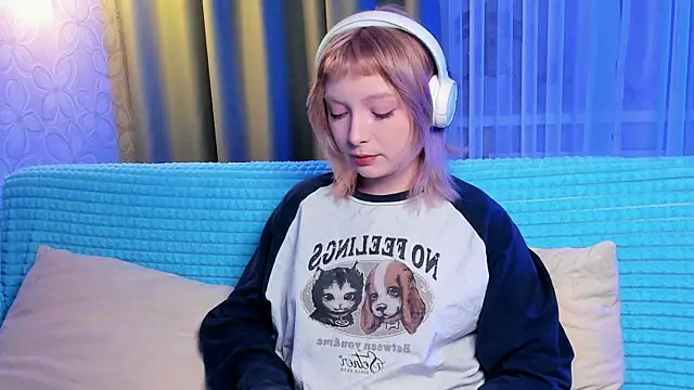 Snapshot of forget_me_not_eve chatting on 10/23/25, 01:21 forget me not eve online show from 10/23/25, 01:21