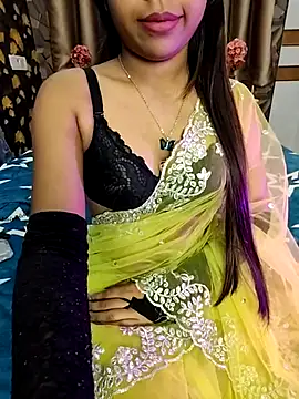 Snapshot of Little__Lia chatting on 03/06/25, 03:02 Little Lia online show from 03/06/25, 03:02