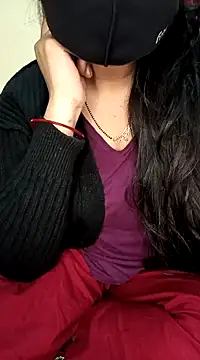 Snapshot of Soniya_444 chatting on 02/05/25, 02:40 Soniya 444 online show from 02/05/25, 02:40