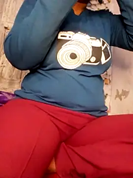 Snapshot of Riyashahi1 chatting on 11/16/25, 06:57 Riyashahi1 online show from 11/16/25, 06:57