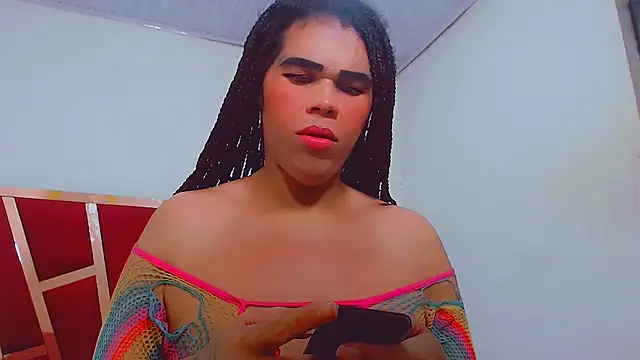Snapshot of fox_naughty_violet chatting on 10/02/25, 07:43 fox naughty violet online show from 10/02/25, 07:43