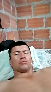 Snapshot of restrepo99 chatting on 12/23/24, 06:05 restrepo99 online show from 12/23/24, 06:05